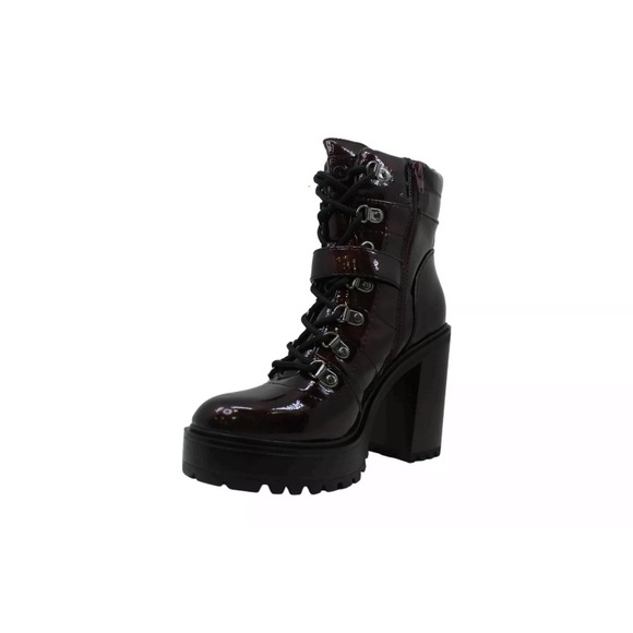 Guess Women's Black boot. - Picture 8 of 9